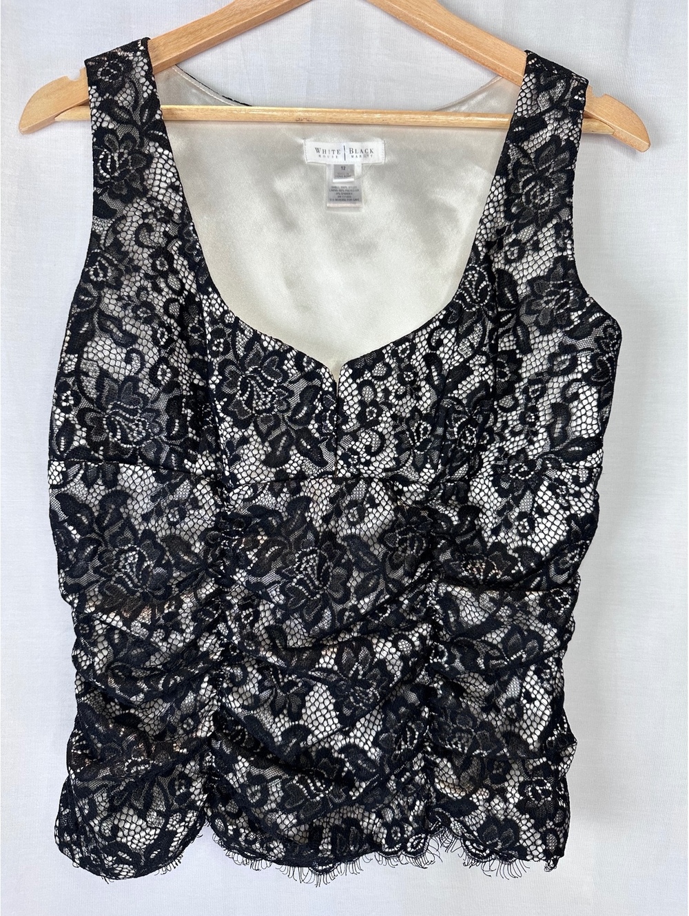 White House Black Market Size 12 Black Lace Ivory Ruched Sleeveless Top